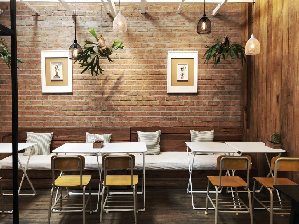Đèn cafe Đà Nẵng Kết hợp các thiết bị chiếu sáng khác